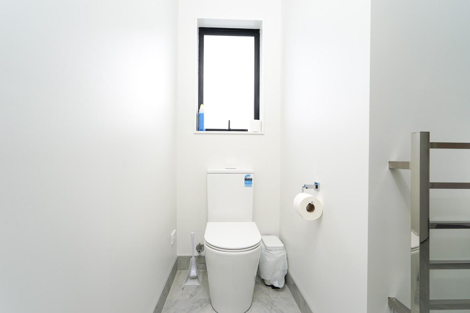 Charming 4Bds House With 3 Bathrooms Brand New Hamilton Zewnętrze zdjęcie