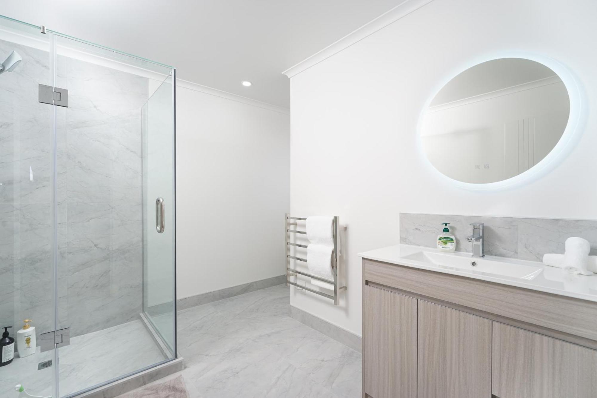 Charming 4Bds House With 3 Bathrooms Brand New Hamilton Zewnętrze zdjęcie