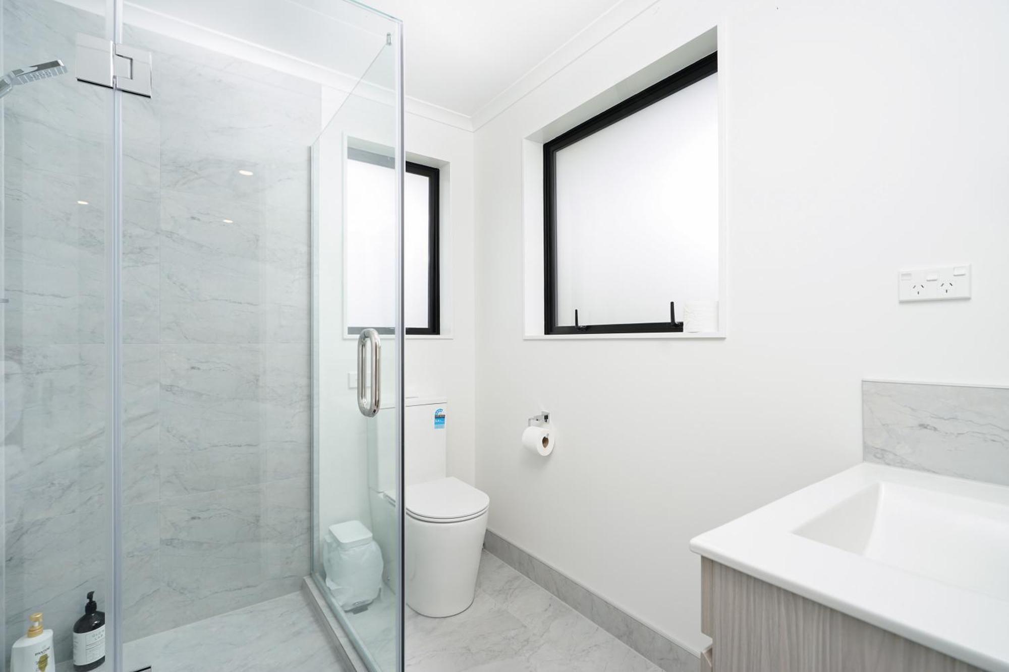 Charming 4Bds House With 3 Bathrooms Brand New Hamilton Zewnętrze zdjęcie